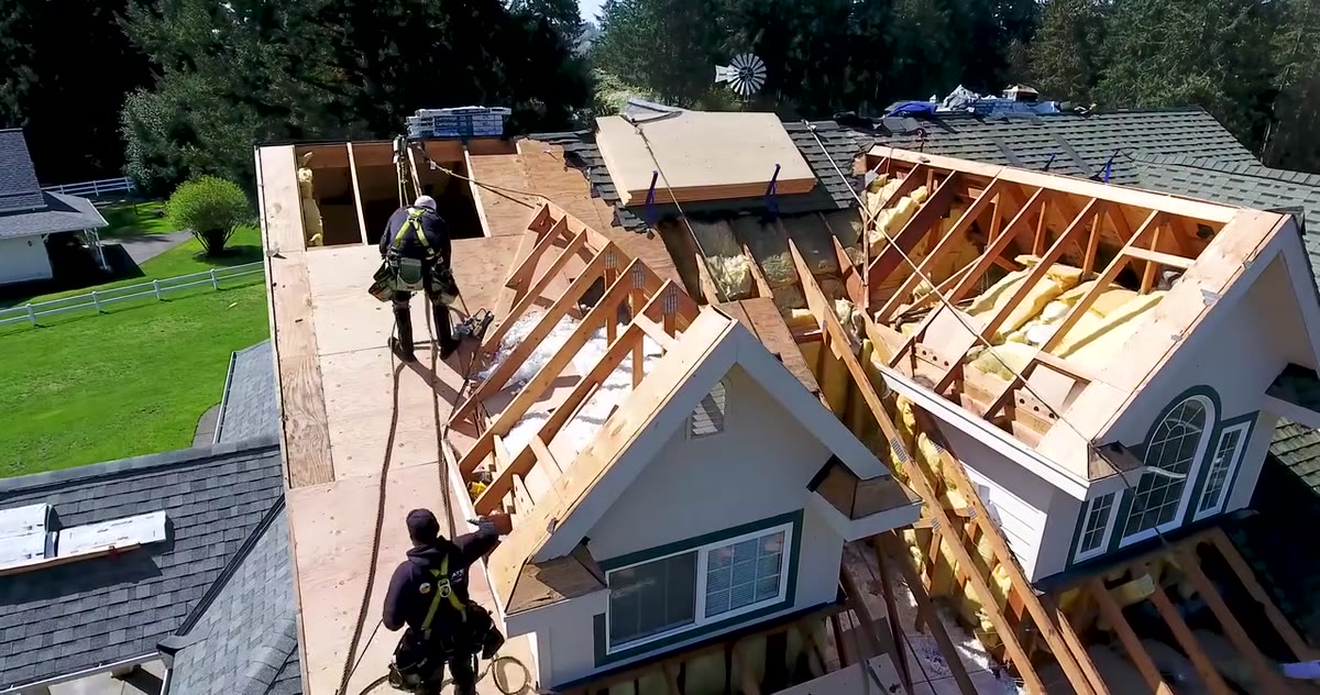 Équipe Imperiales Industries au travail